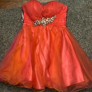 Prom/semi/homecoming formal dress size 6 strapless pink and orange like a sunset